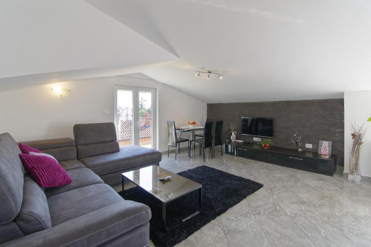 Apartments Goran By Rent Istria Umag Kültér fotó
