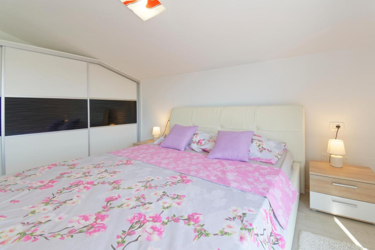 Apartments Goran By Rent Istria Umag Kültér fotó