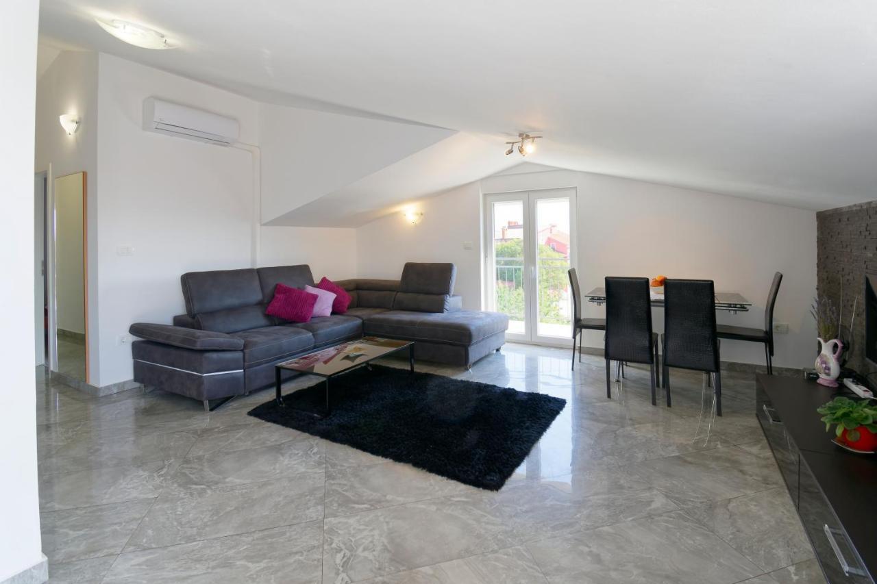 Apartments Goran By Rent Istria Umag Kültér fotó