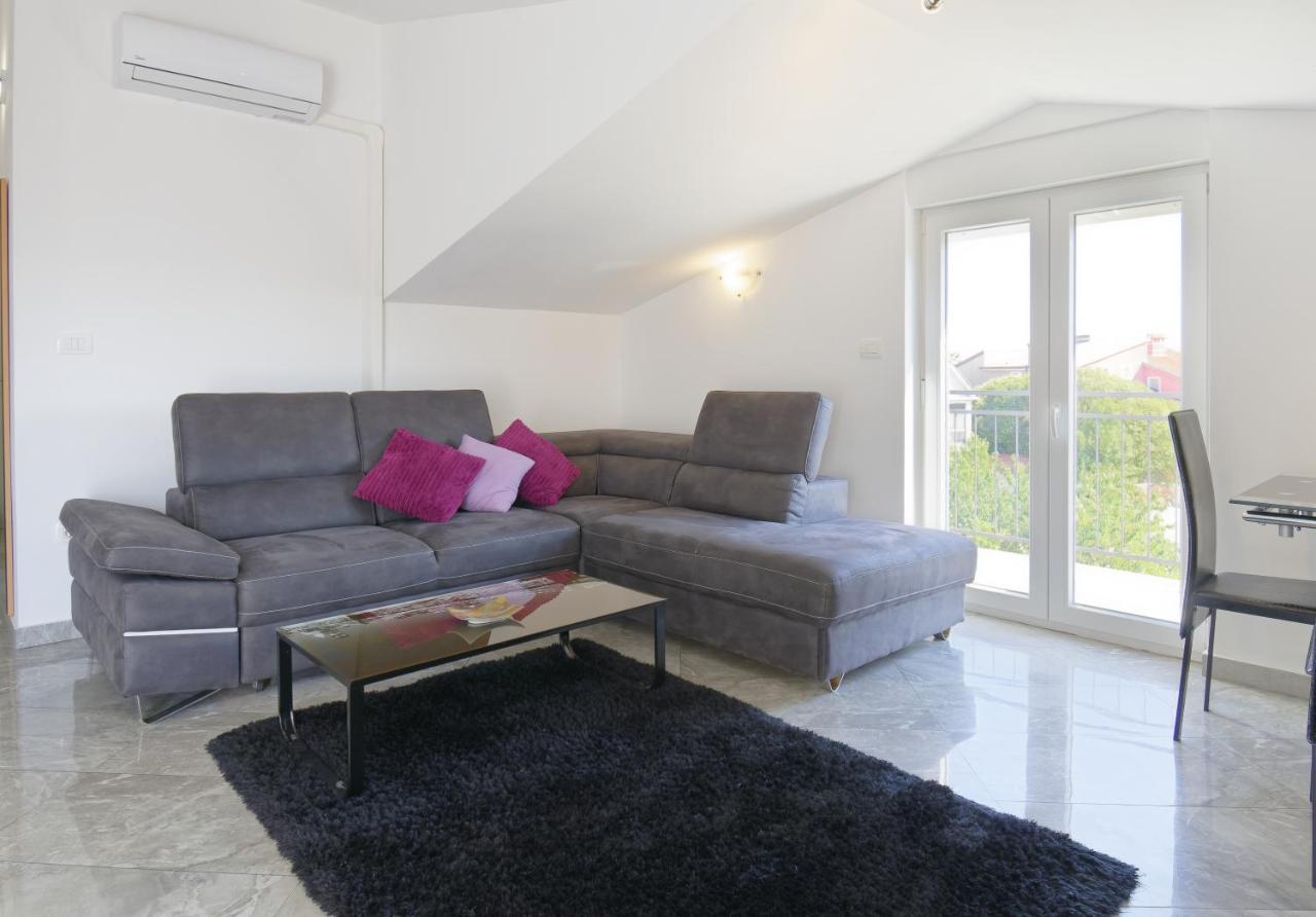 Apartments Goran By Rent Istria Umag Szoba fotó